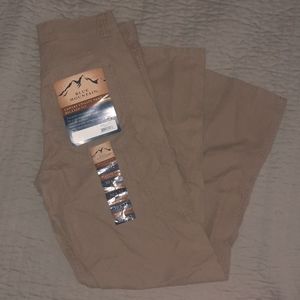 Brand new Men's Blue Mountain Utility Pant